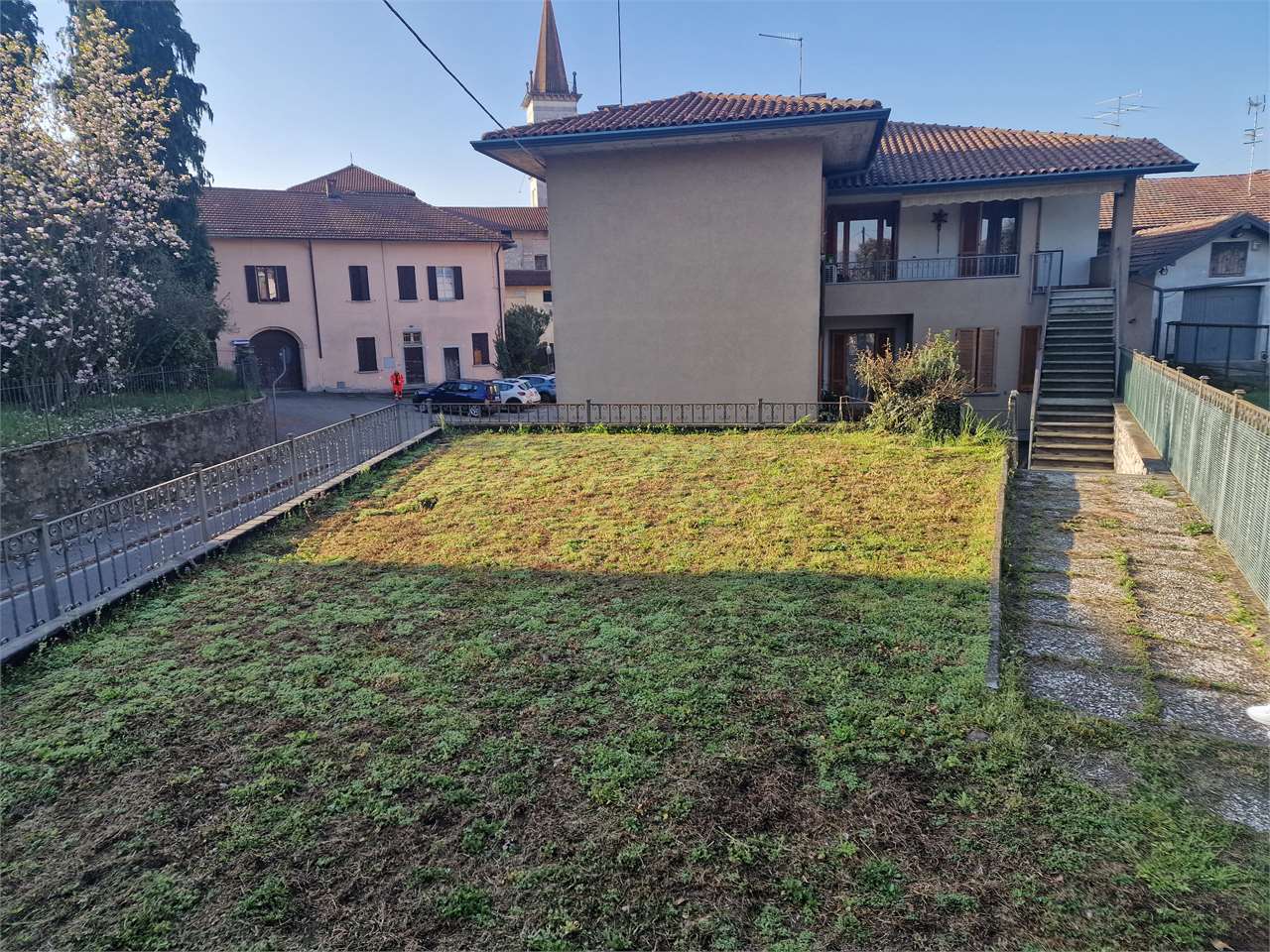 Villetta in vendita a Travedona-monate (VA)