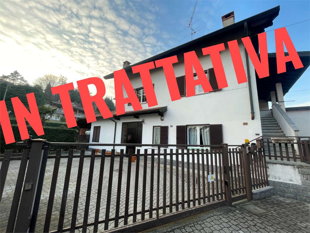 Bi/Tri/Quadrifamiliare in Vendita a Varese