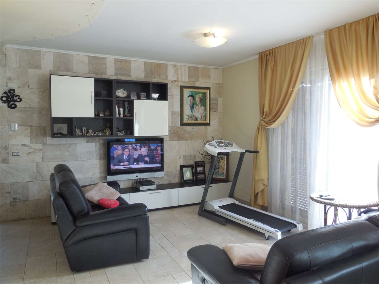 Villa a Dolceacqua — Rif. 501 - foto 2