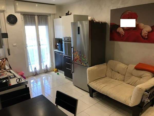 Appartamento ristrutturato con balcone e cantina - foto 2