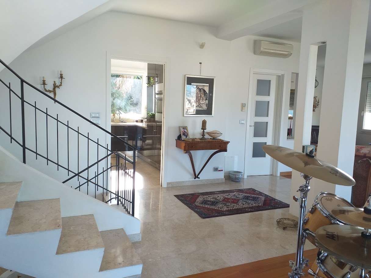 Villa a Bordighera — Rif. C5-11 - Foto 18