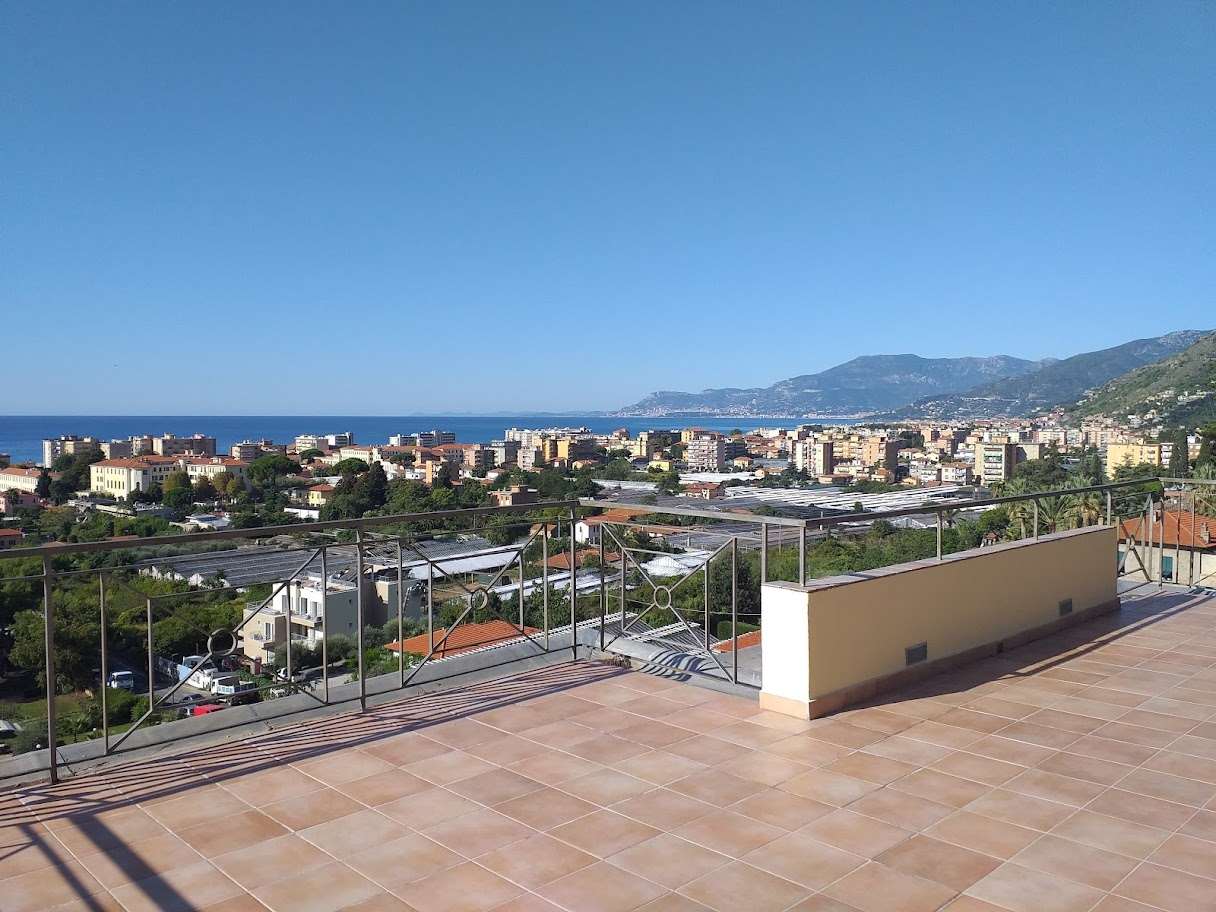 Villa a Bordighera — Rif. C5-11 - Foto 19