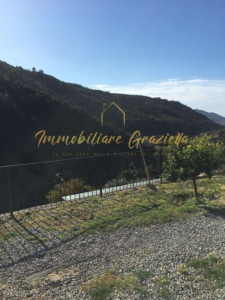 Casa indipendente a Dolceacqua — Rif. 562 - foto 2