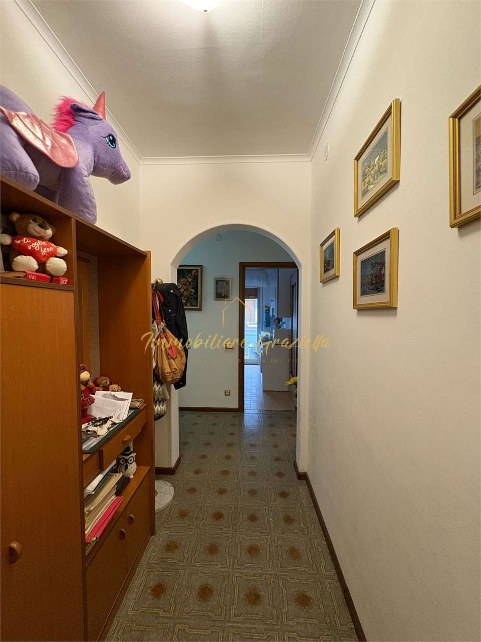 Trilocale con ampio balcone vicino al mare - foto 1