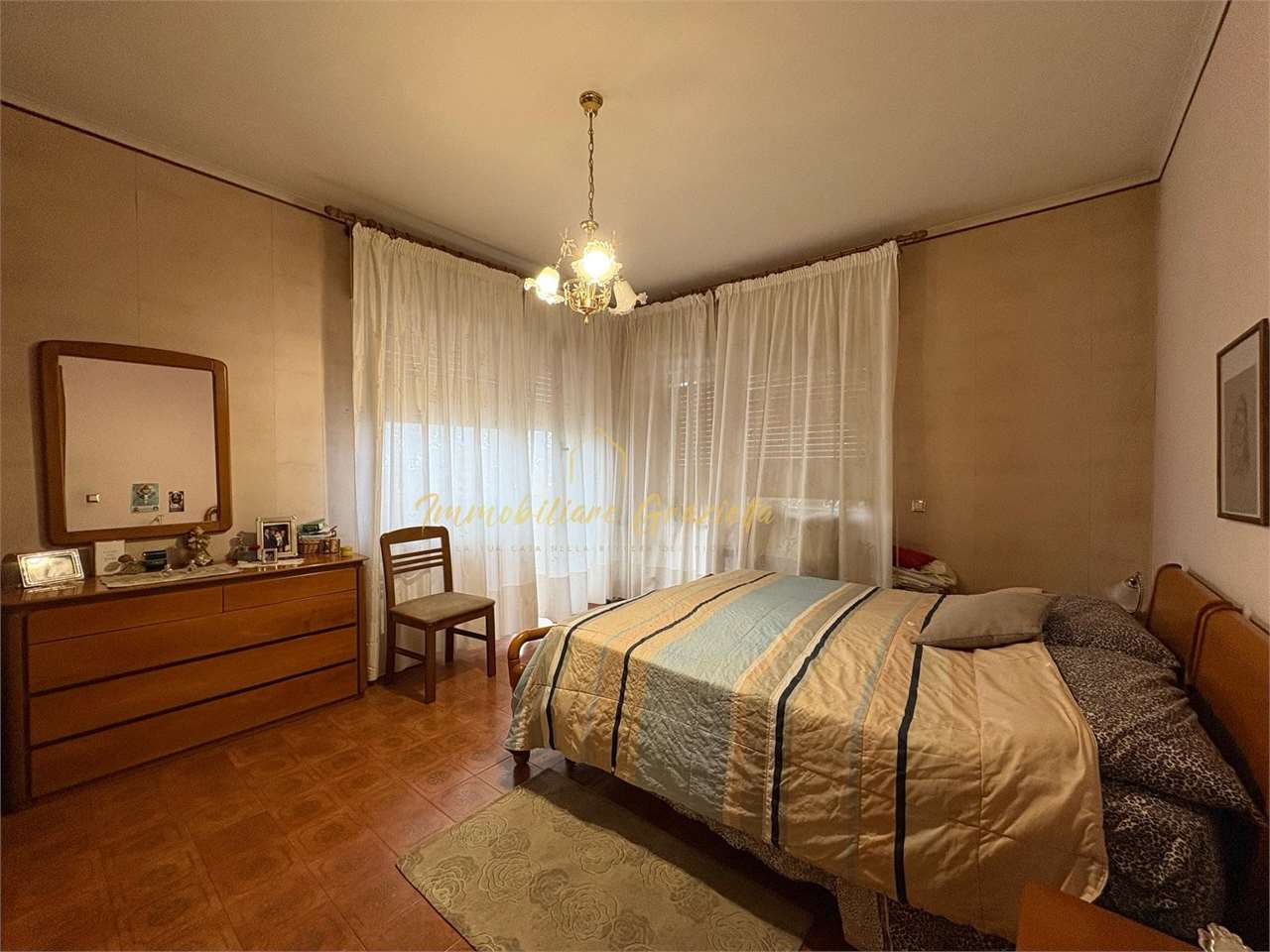 Trilocale con ampio balcone vicino al mare - Foto 14