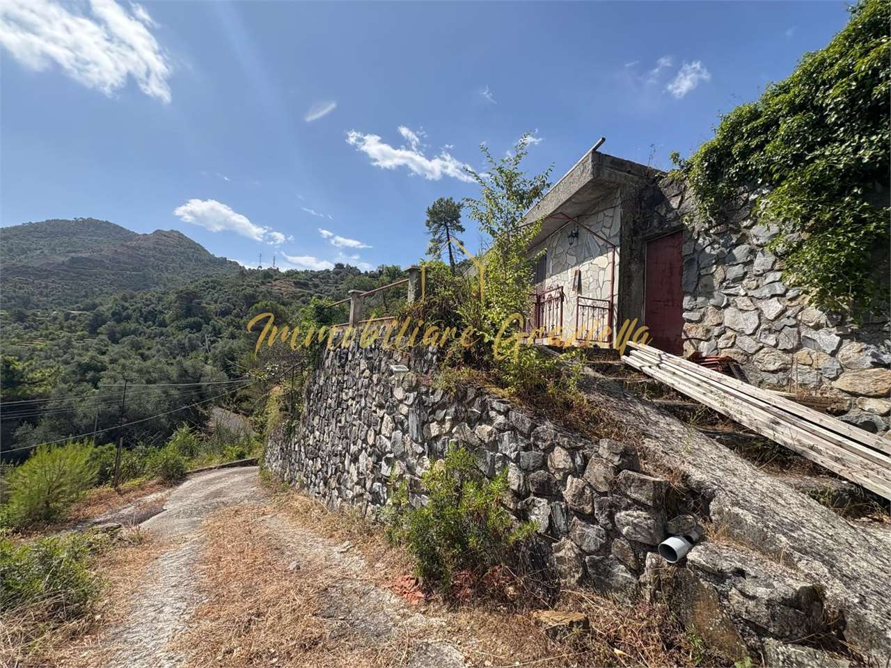 Magazzino a Ventimiglia — Rif. 607. - foto 2