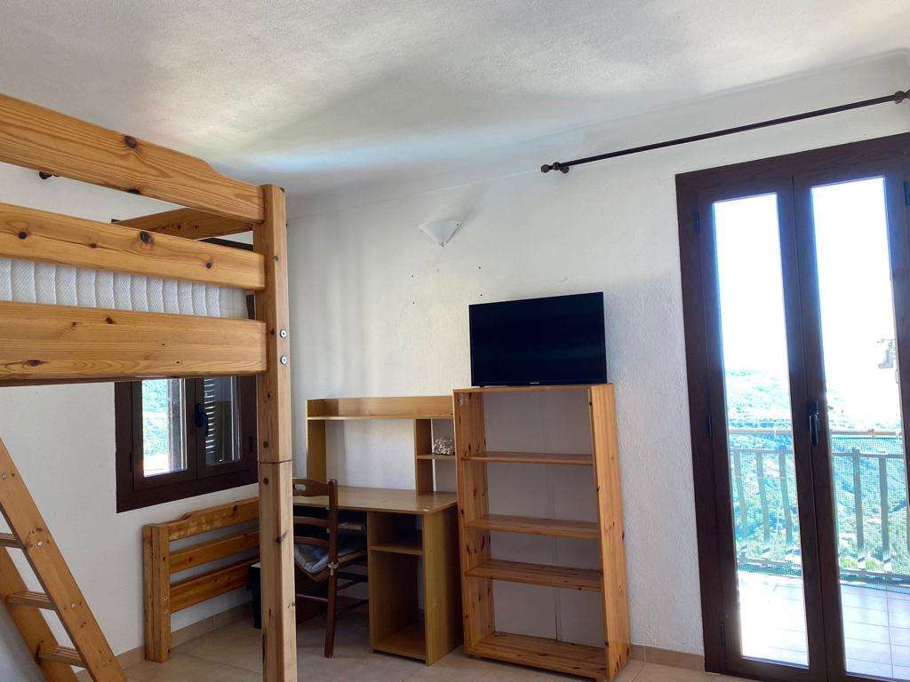 Porzione di casa ristrutturata con terrazzi e giardino - Foto 7
