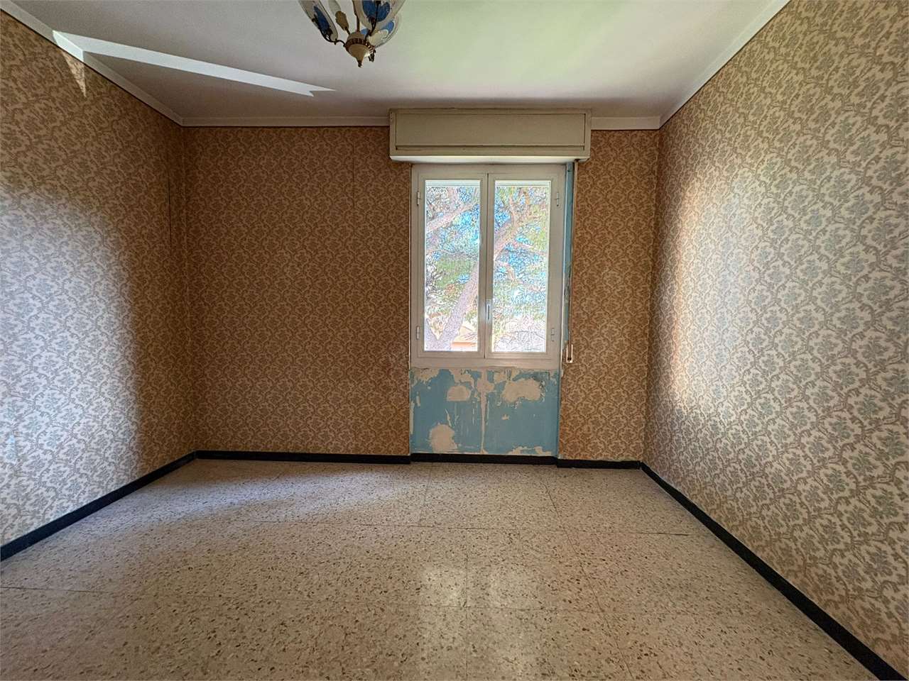 Appartamento con due terrazzi e posto auto a Roverino - foto 4