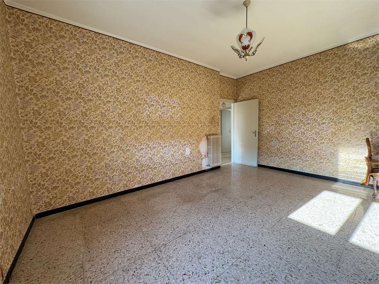 Appartamento con due terrazzi e posto auto a Roverino - foto 5