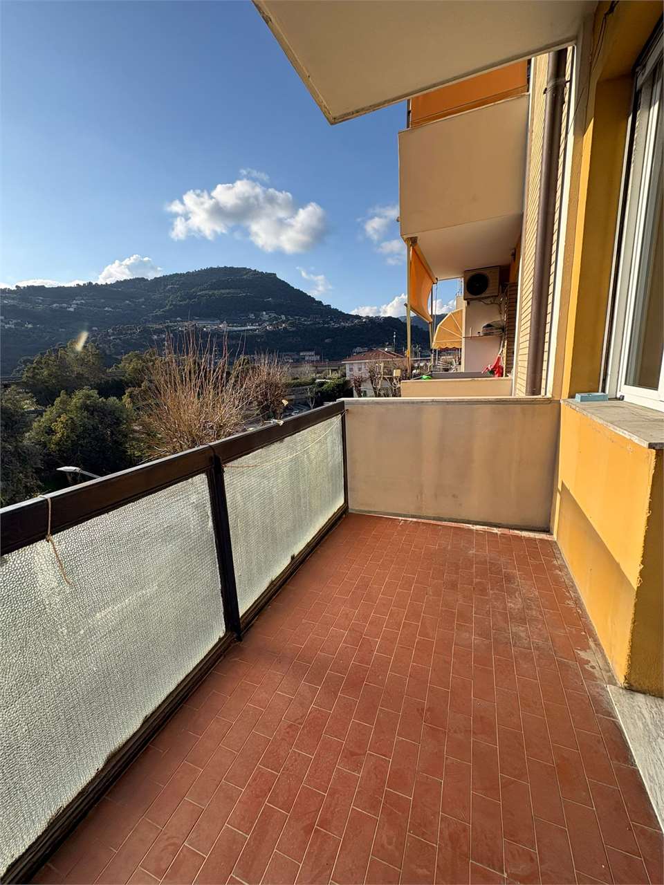Appartamento con due terrazzi e posto auto a Roverino - foto 1