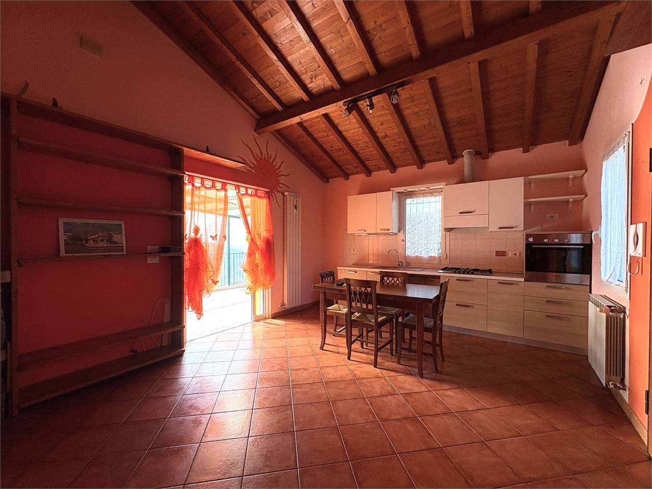 Villetta con giardino, terrazza e vista mare - Foto 12