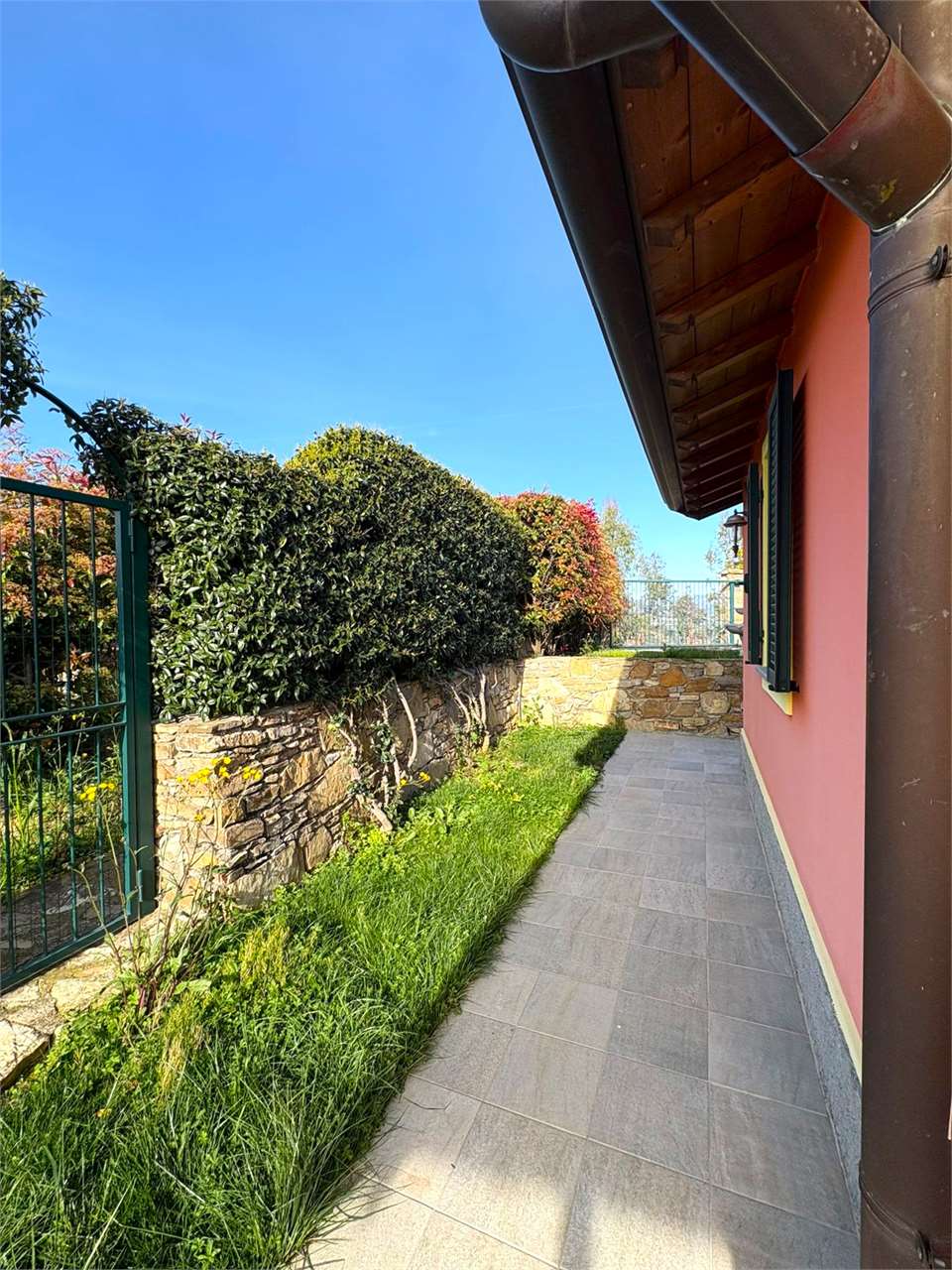 Villetta con giardino, terrazza e vista mare - Foto 8