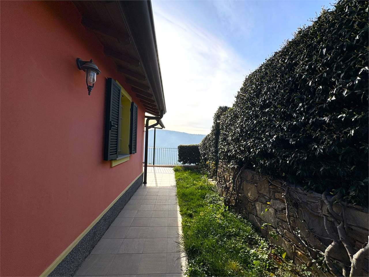 Villetta con giardino, terrazza e vista mare - Foto 34