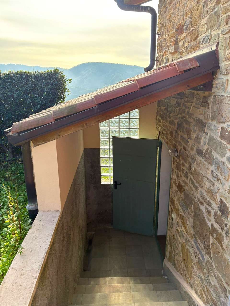 Villetta con giardino, terrazza e vista mare - Foto 29