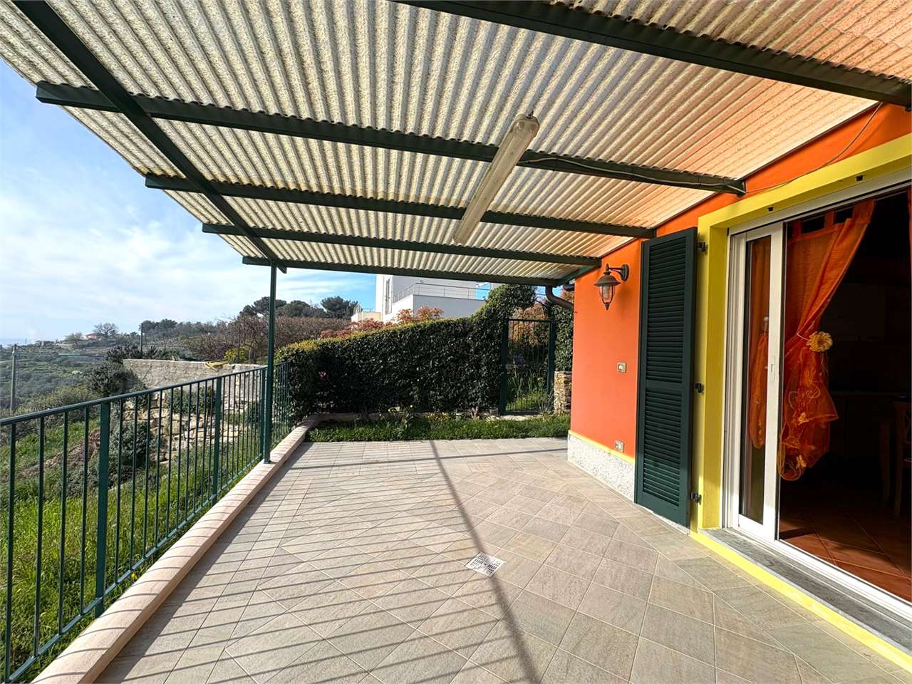 Villetta con giardino, terrazza e vista mare - Foto 18