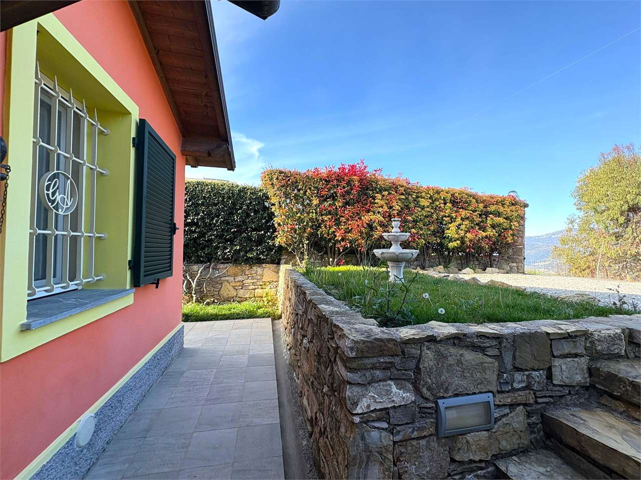 Villetta con giardino, terrazza e vista mare - foto 4