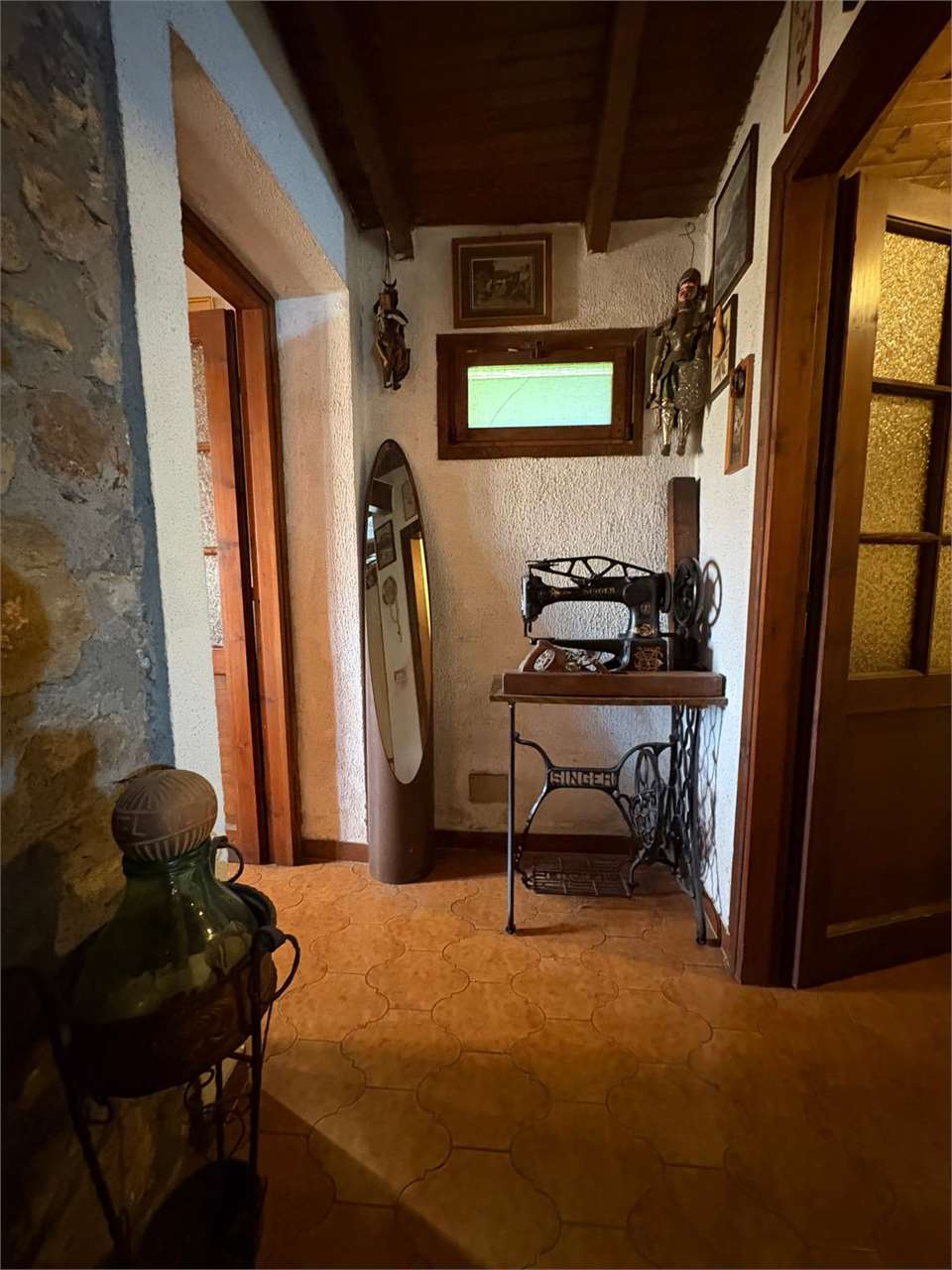 Villa con due alloggi e terreno a Sasso - Foto 12