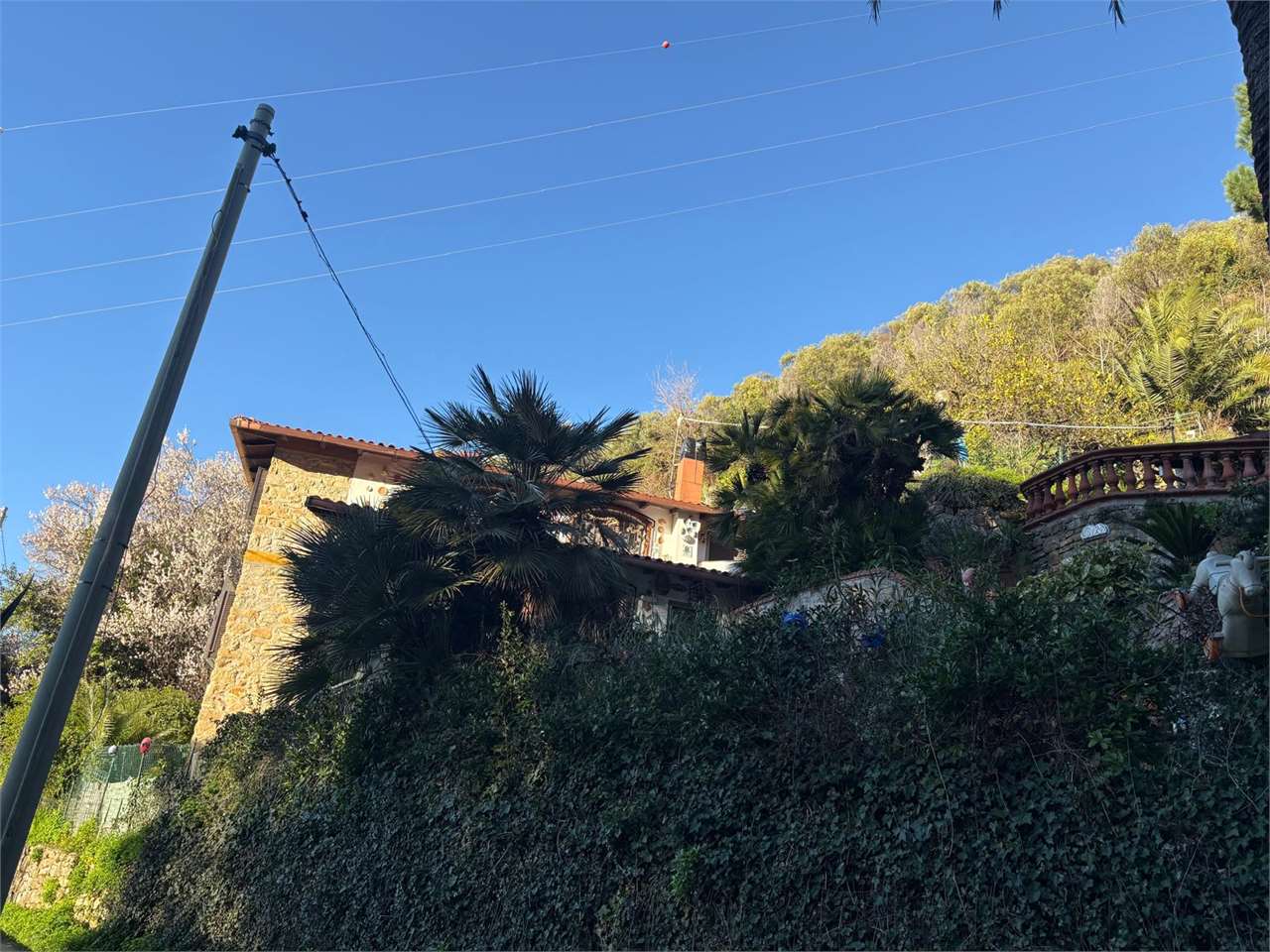 Villa con due alloggi e terreno a Sasso - Foto 29
