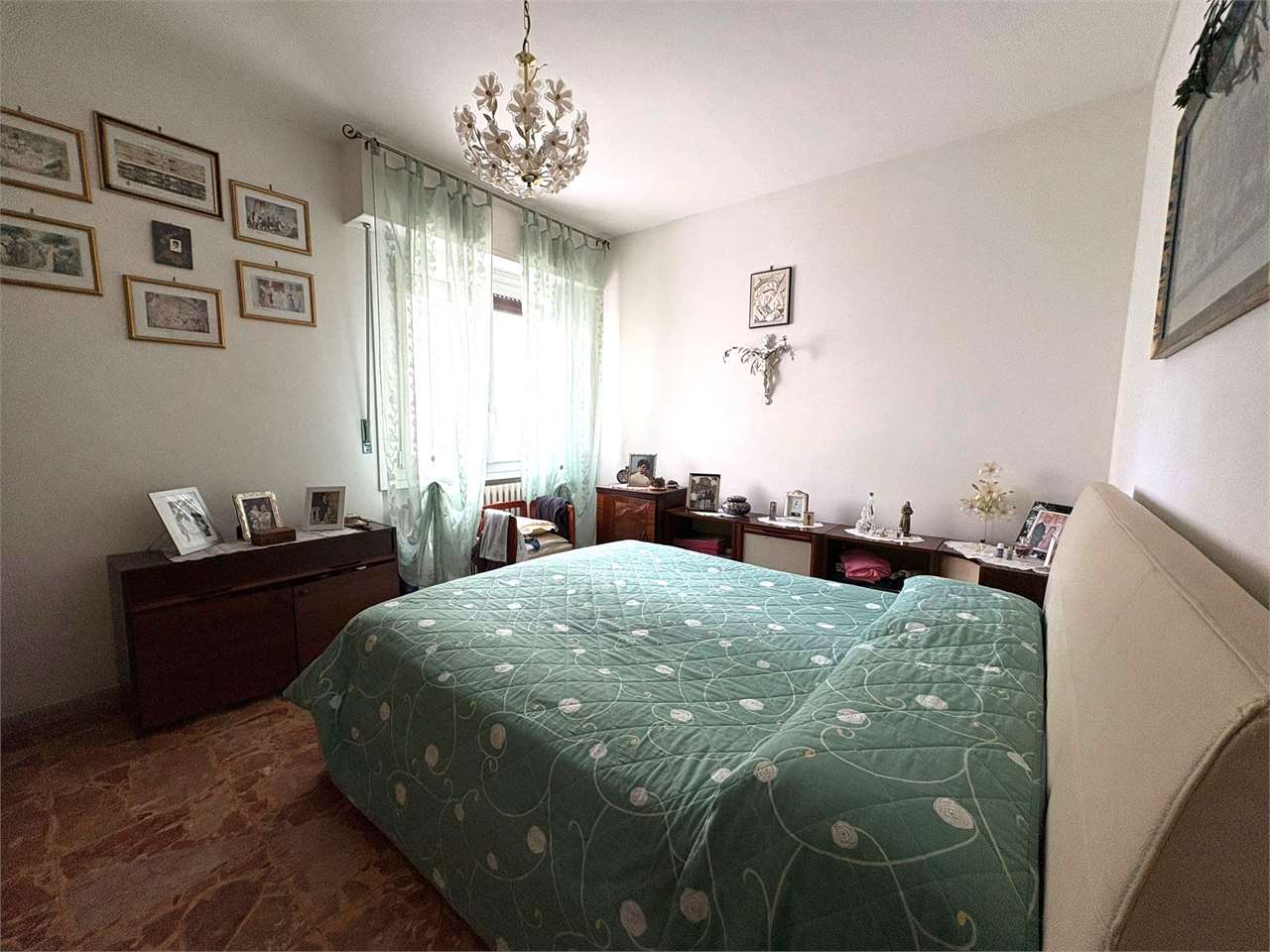Bilocale ristrutturato con balcone e cantina - Foto 10