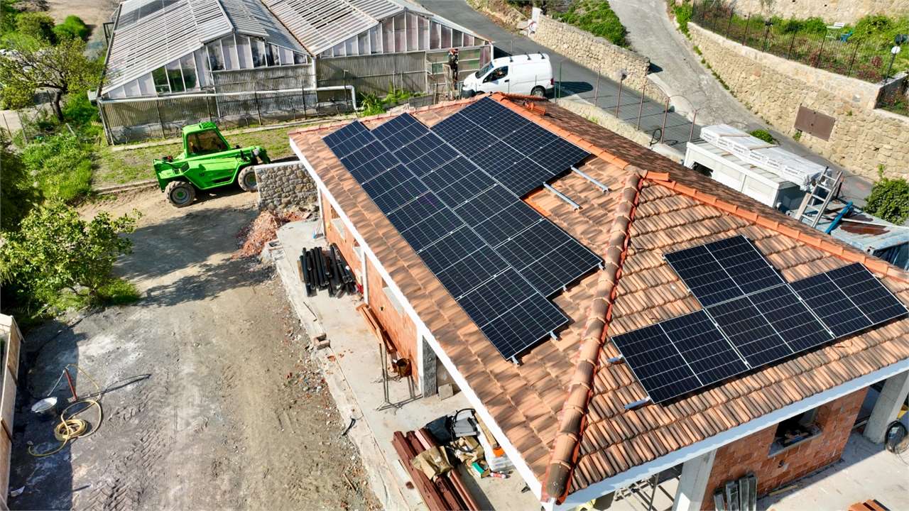 Villa indipendente di nuova costruzione con giardino - foto 2