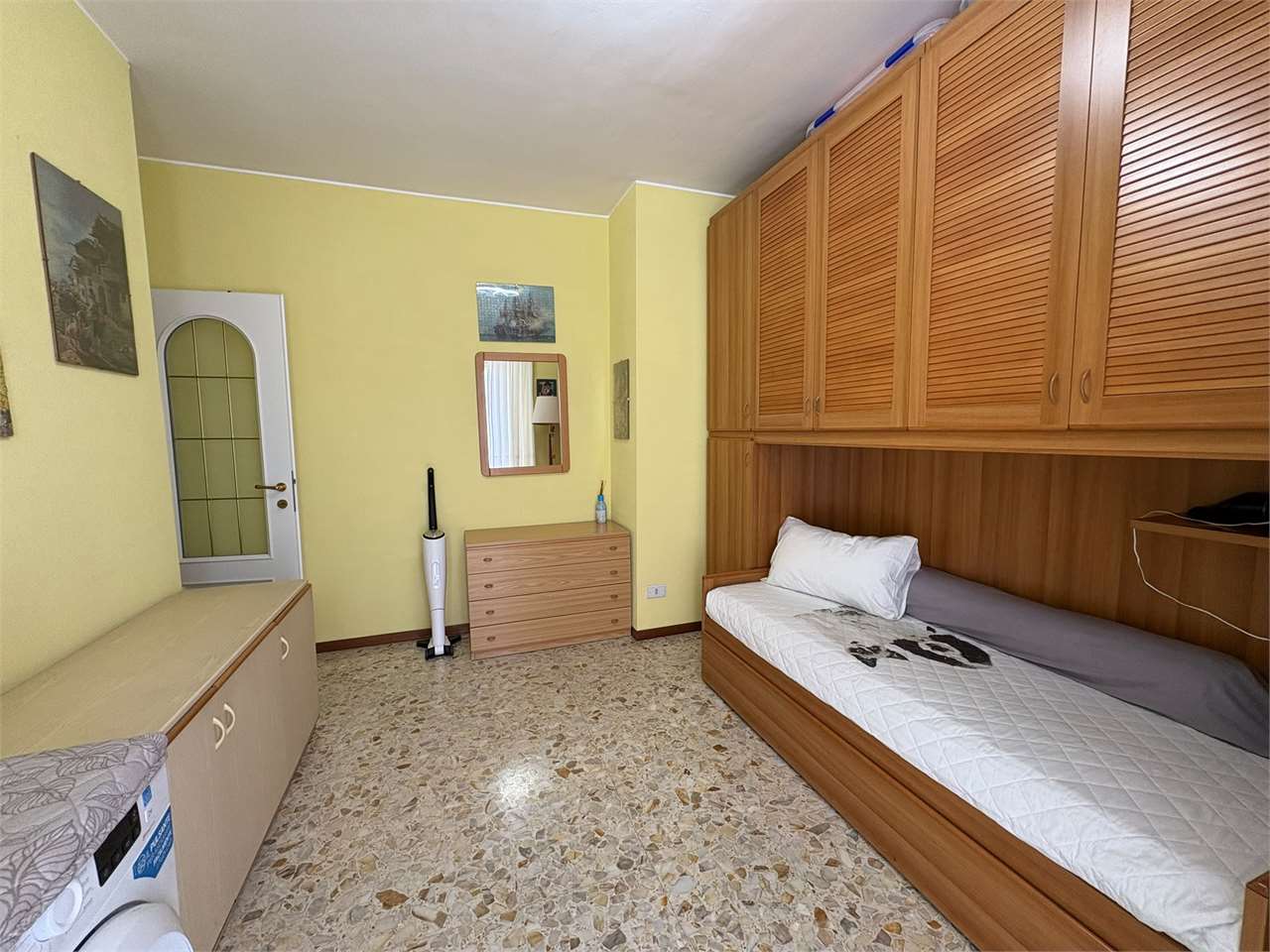 Quadrilocale con tre balconi e garage in Via Serena - Foto 11