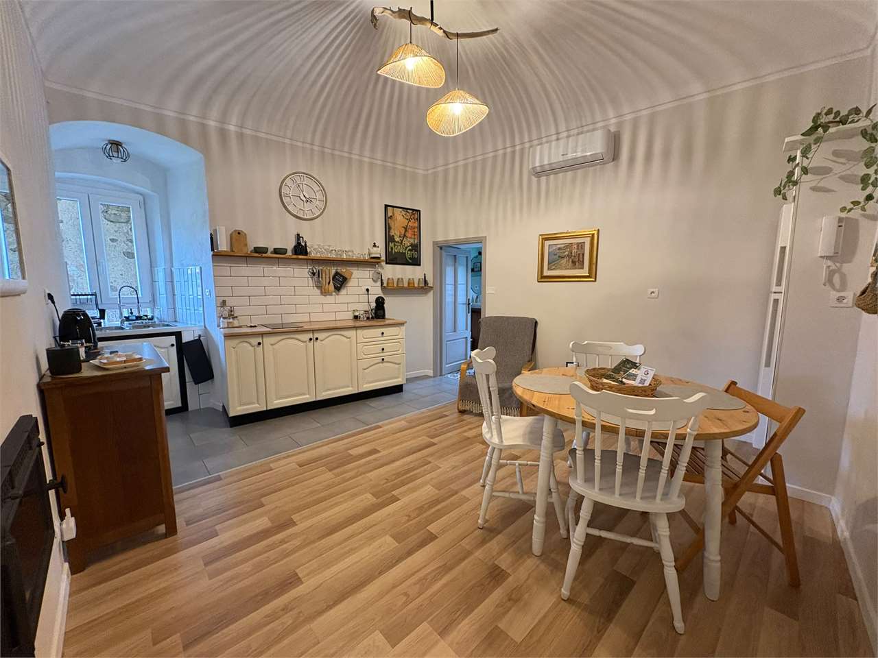 Appartamento a Dolceacqua — Rif. 207 - foto 1