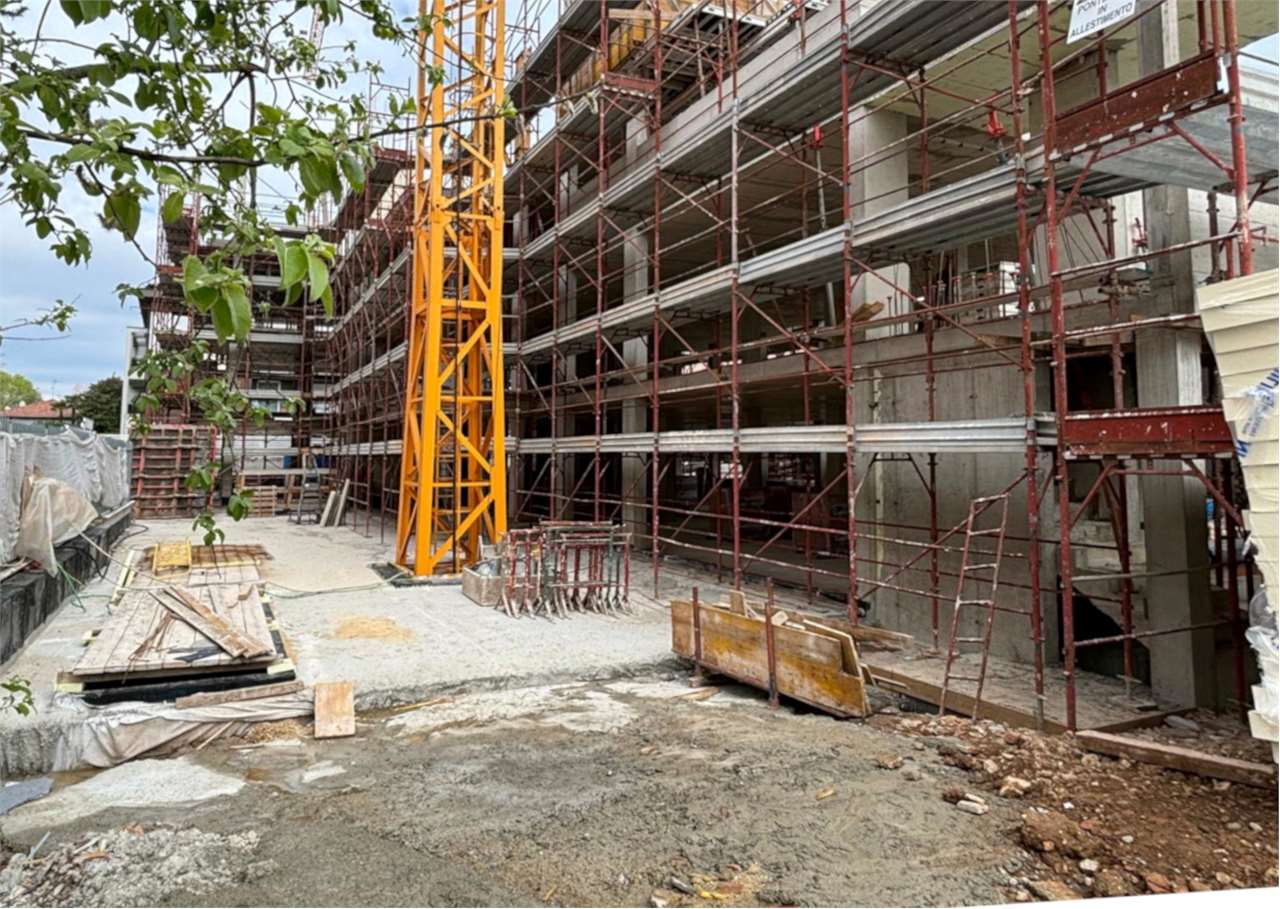 VENDITA 4 Locali, Vedano al Lambro, 368.000 Euro