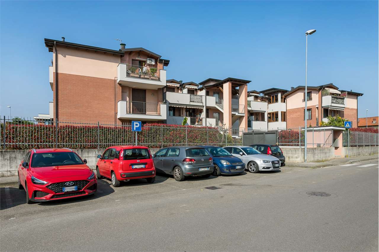 VENDITA 2 Locali, Roncello, 128.000 Euro