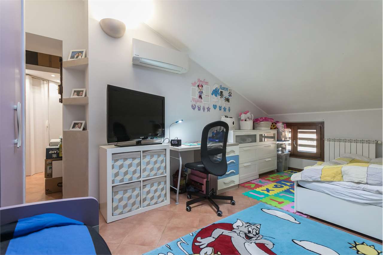 VENDITA 3 Locali, Cavenago di Brianza, 168.000 Euro