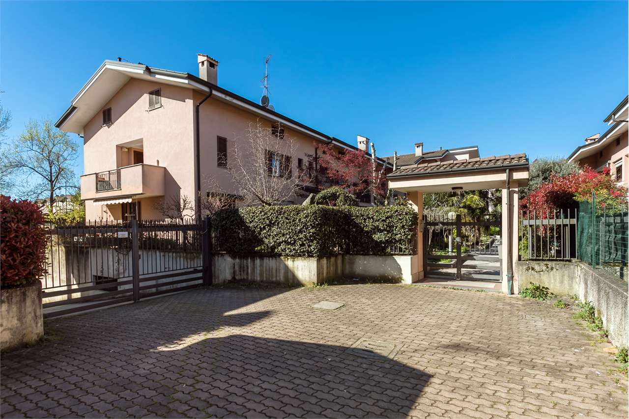 VENDITA 3 Locali, Cavenago di Brianza, 168.000 Euro