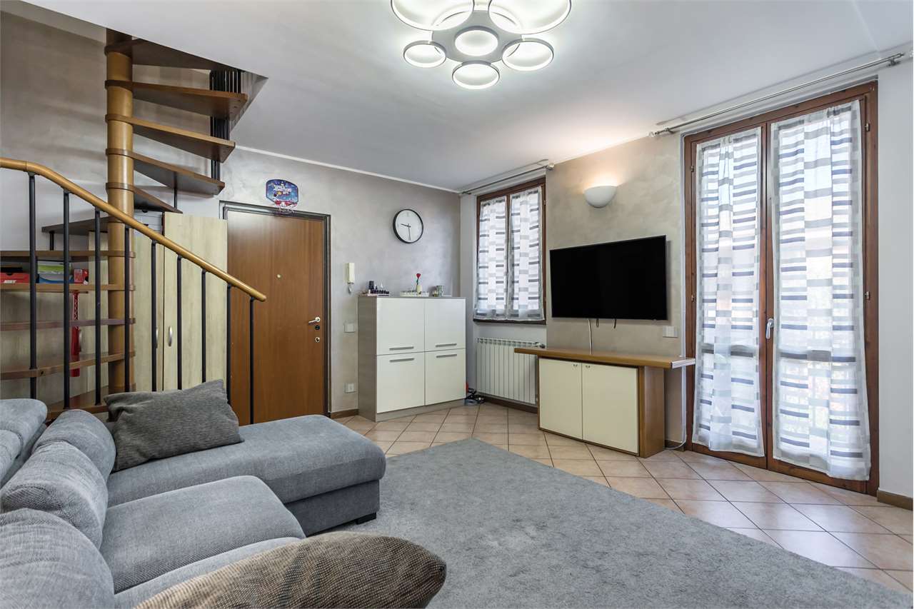 VENDITA 3 Locali, Cavenago di Brianza, 168.000 Euro