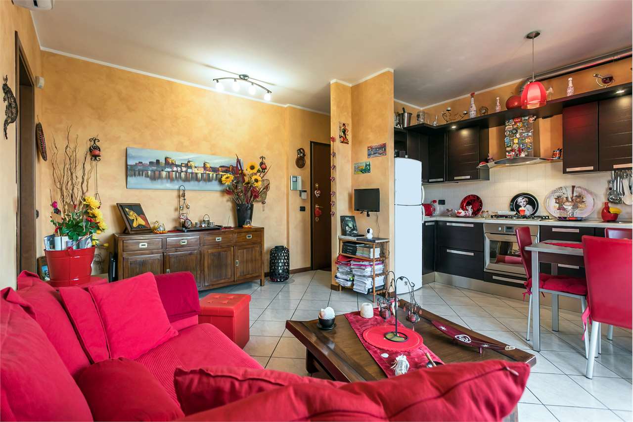 VENDITA 2 Locali, Roncello, 150.000 Euro
