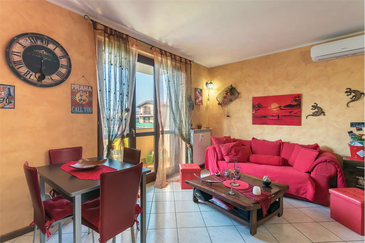 VENDITA 2 Locali, Roncello, 150.000 Euro