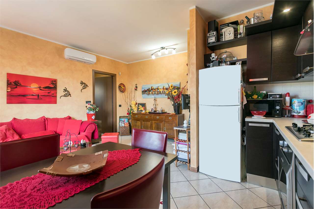 VENDITA 2 Locali, Roncello, 150.000 Euro