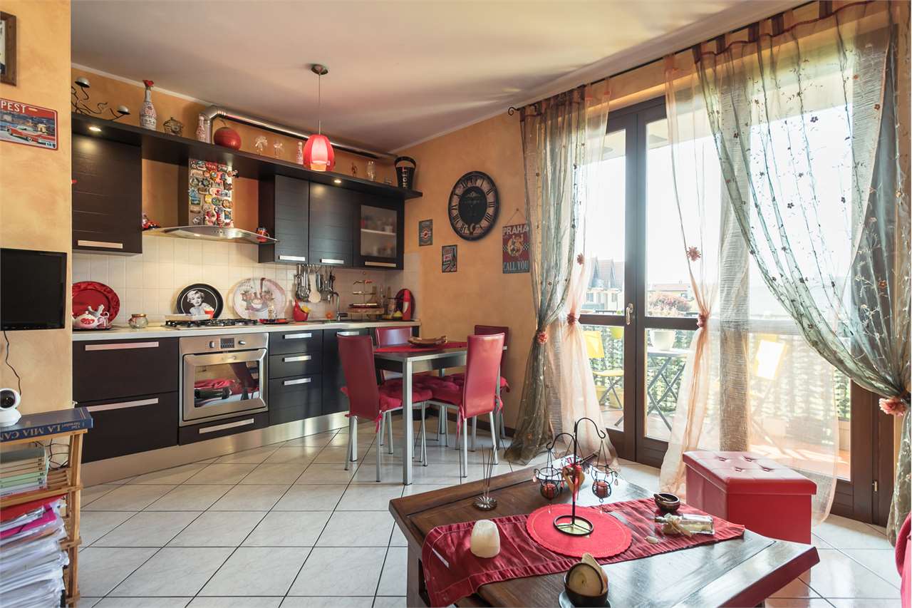 VENDITA 2 Locali, Roncello, 150.000 Euro
