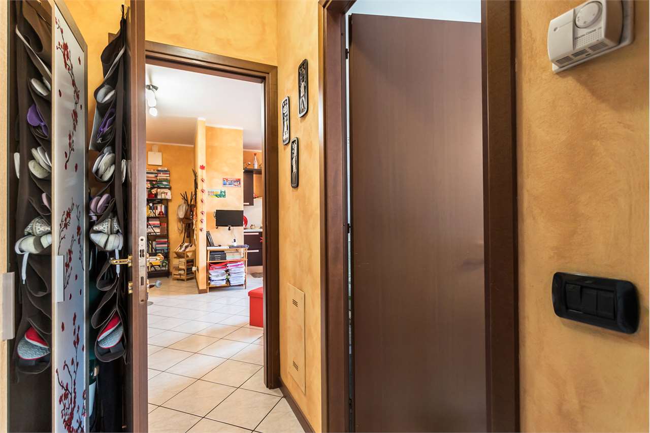 VENDITA 2 Locali, Roncello, 150.000 Euro