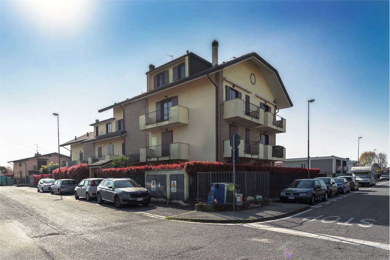 VENDITA 2 Locali, Roncello, 150.000 Euro