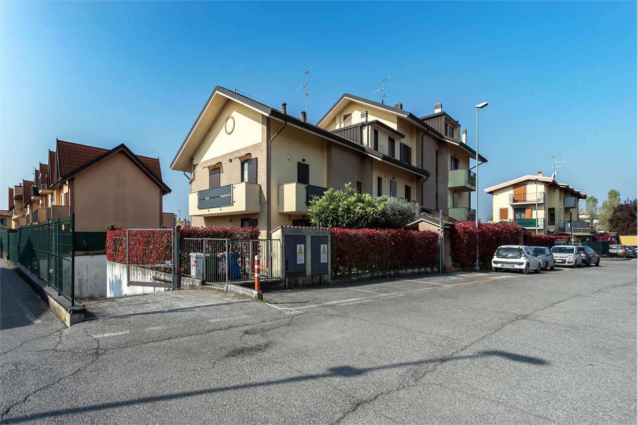 VENDITA 2 Locali, Roncello, 150.000 Euro