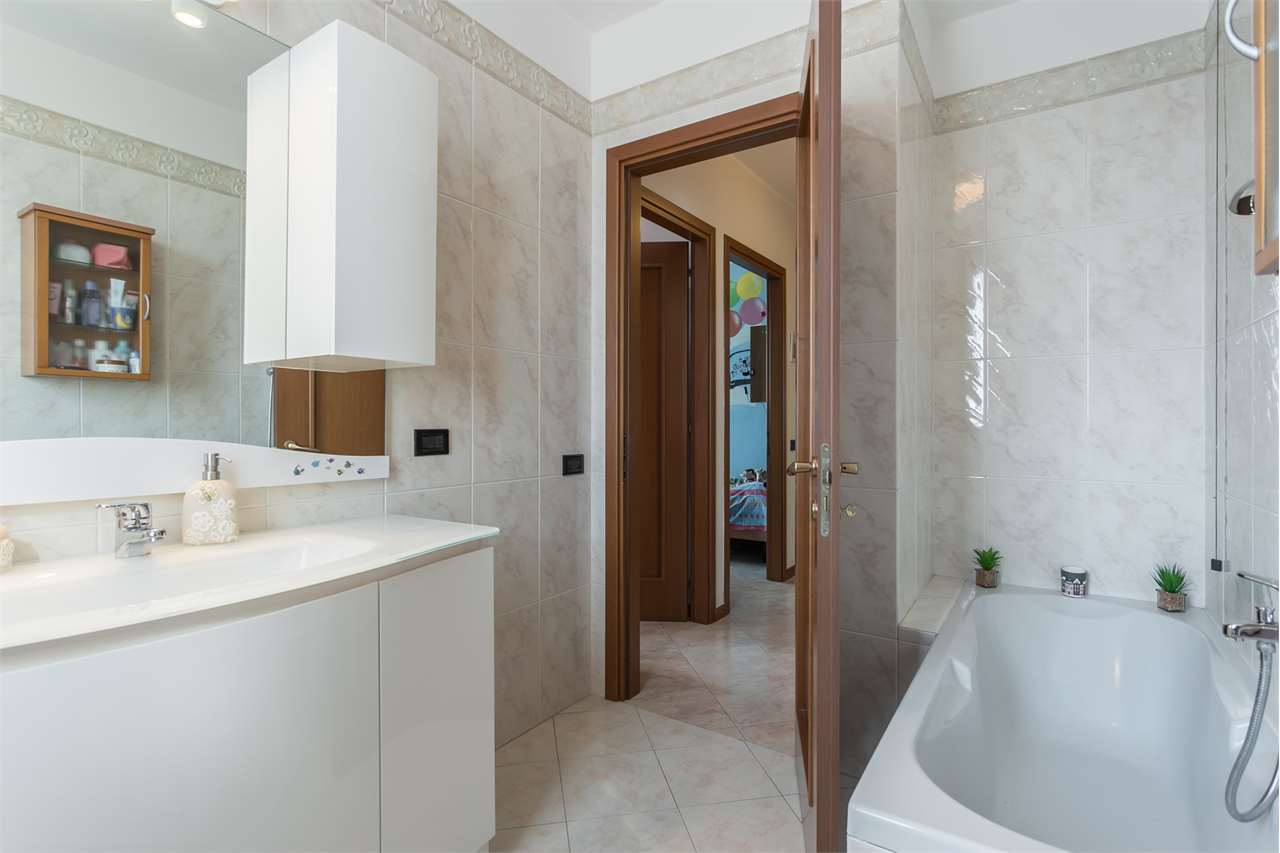 VENDITA 4 Locali, Pioltello, 315.000 Euro