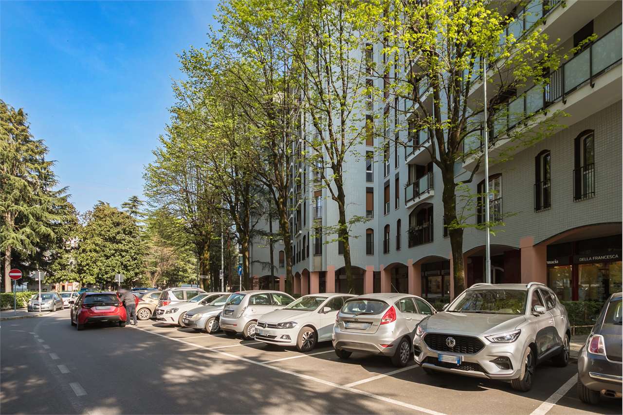 VENDITA 3 Locali, Brugherio, 210.000 Euro