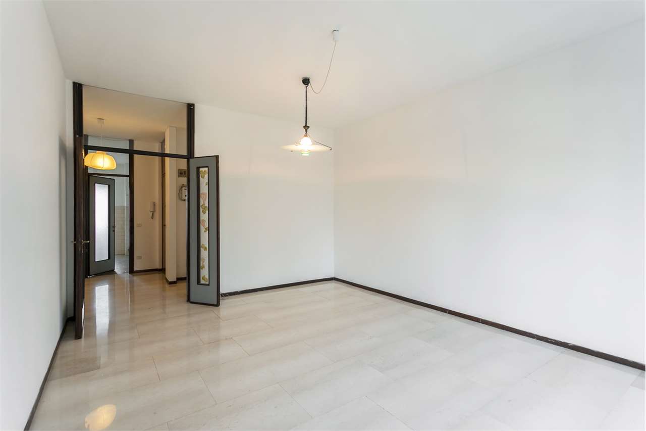 VENDITA 3 Locali, Brugherio, 210.000 Euro