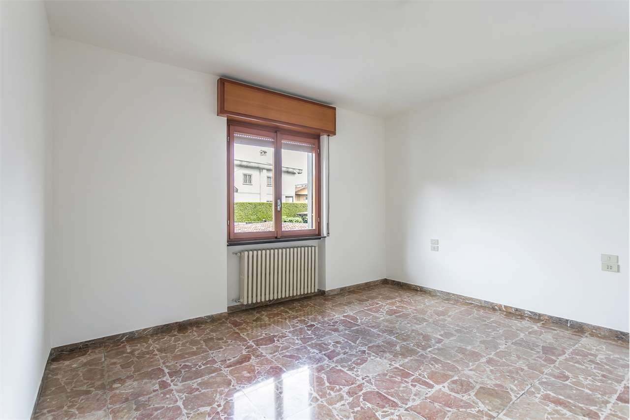 VENDITA Villa, Trezzano Rosa, 285.000 Euro
