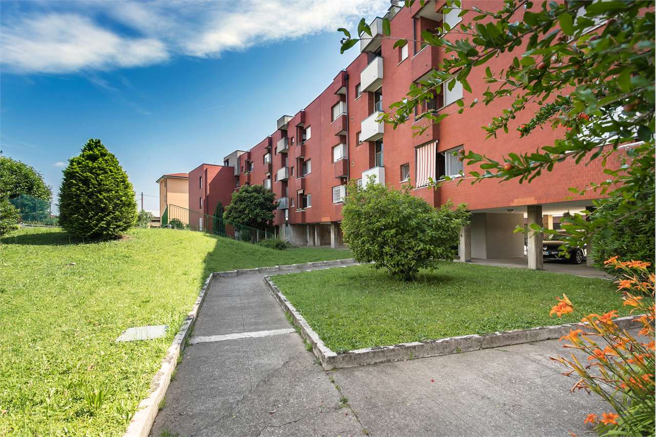 VENDITA 3 Locali, Masate, 127.000 Euro