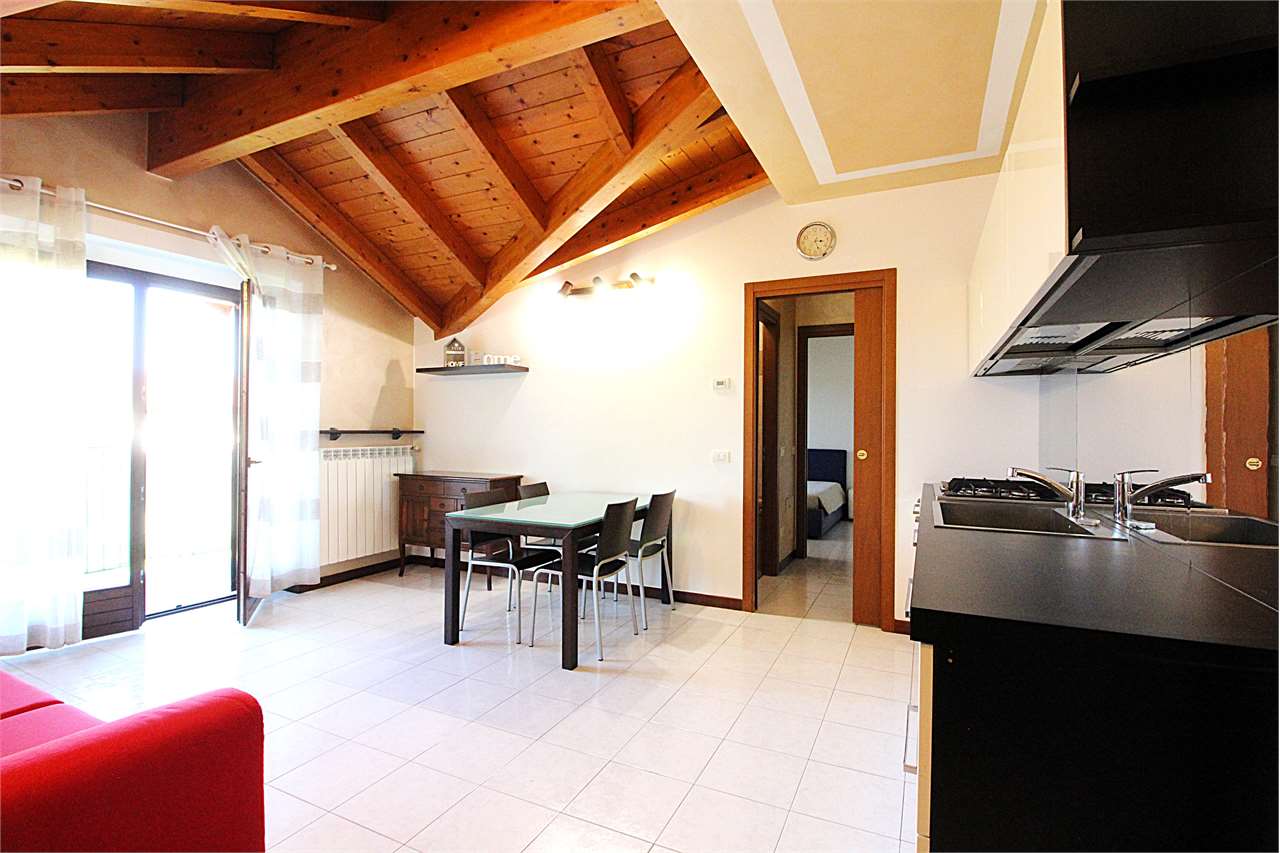AFFITTO 2 Locali, Busnago, 600 Euro