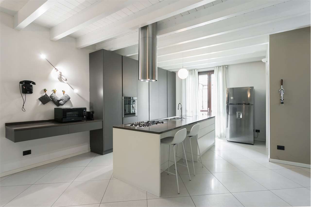 VENDITA 4 Locali, Trezzano Rosa, 365.000 Euro