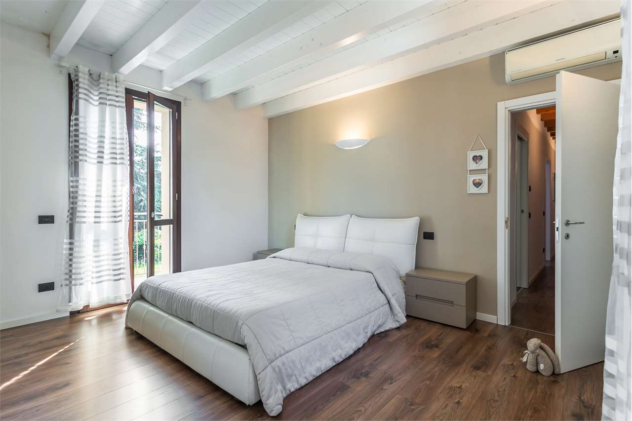 VENDITA 4 Locali, Trezzano Rosa, 365.000 Euro