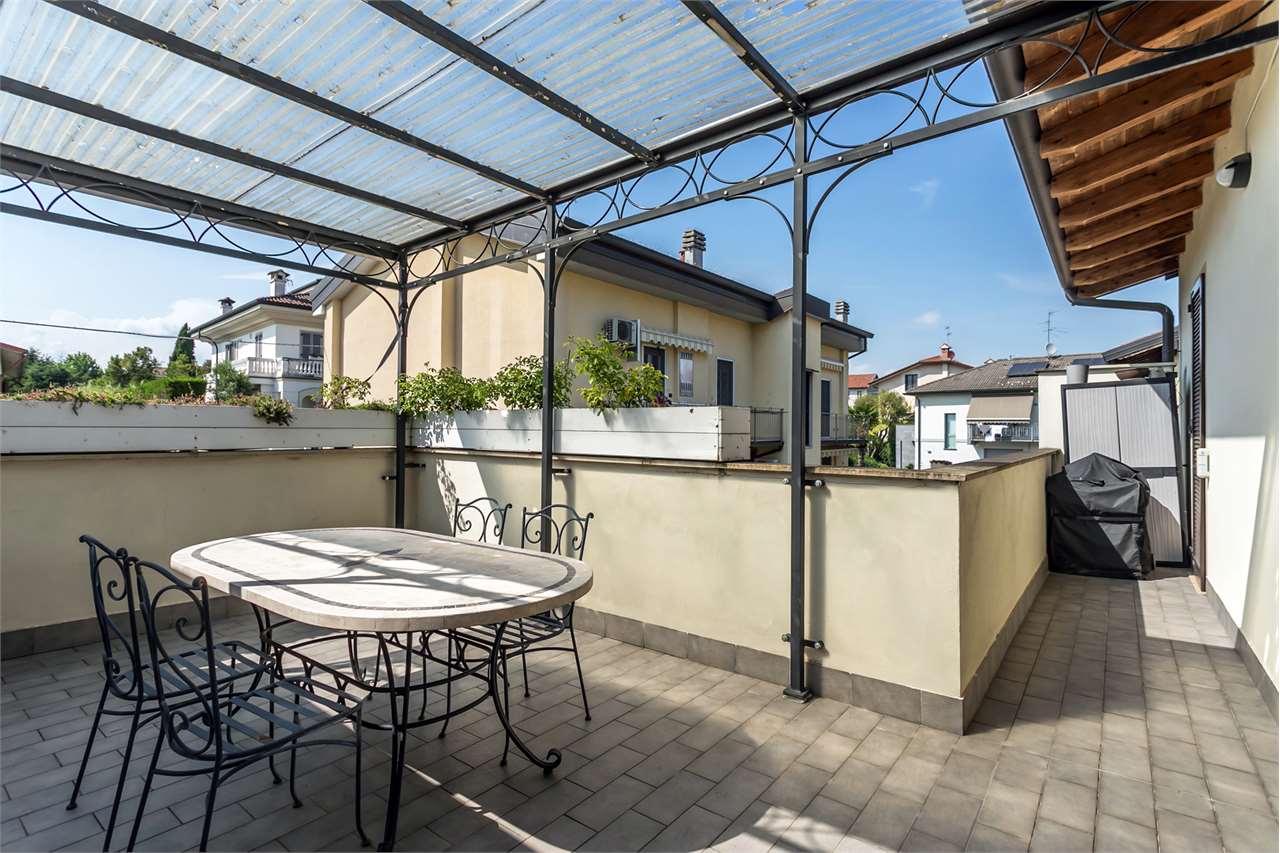 VENDITA 4 Locali, Trezzano Rosa, 365.000 Euro