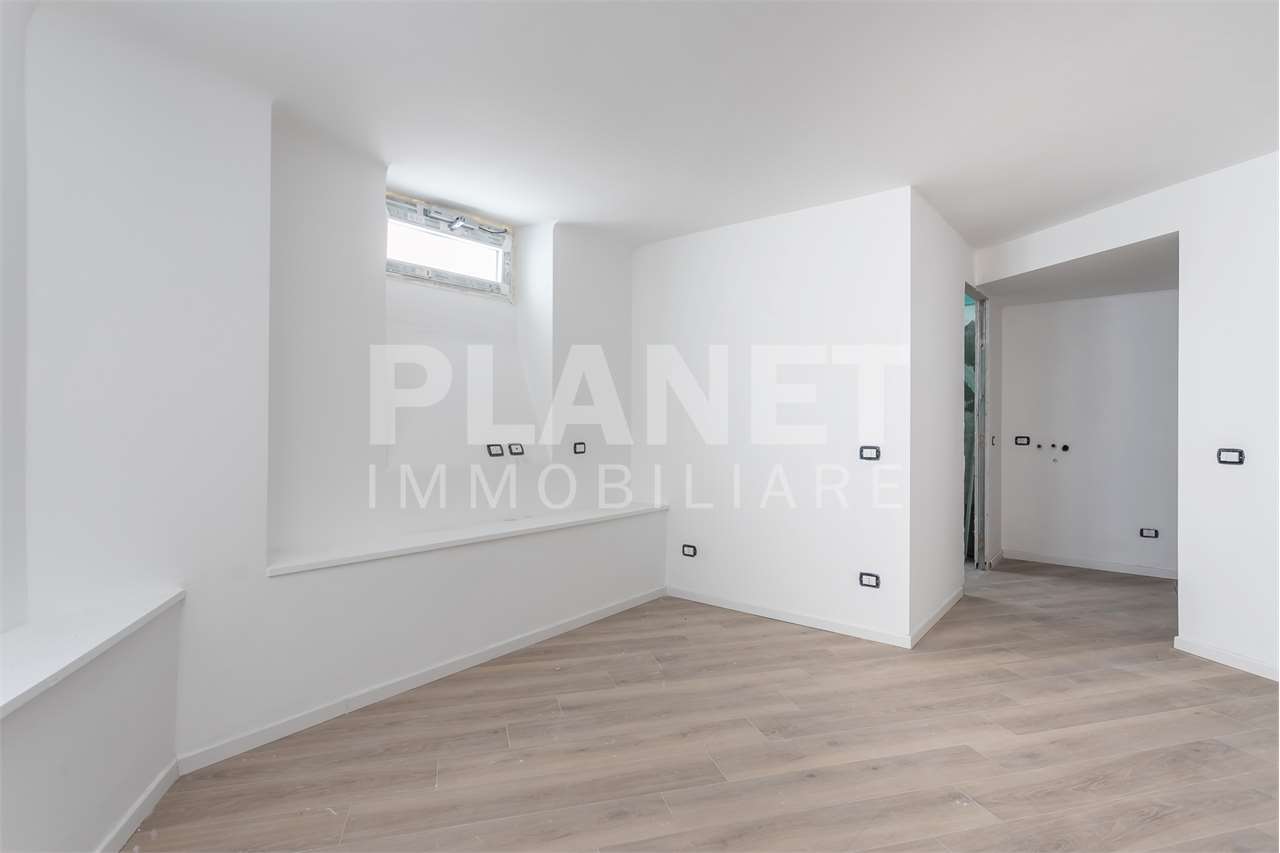 VENDITA 3 Locali, Milano, 368.000 Euro