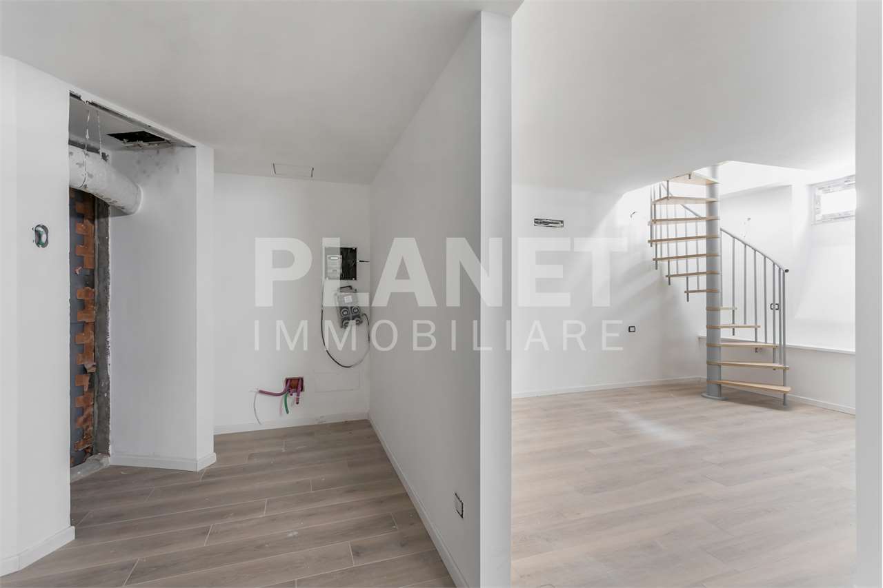VENDITA 3 Locali, Milano, 368.000 Euro