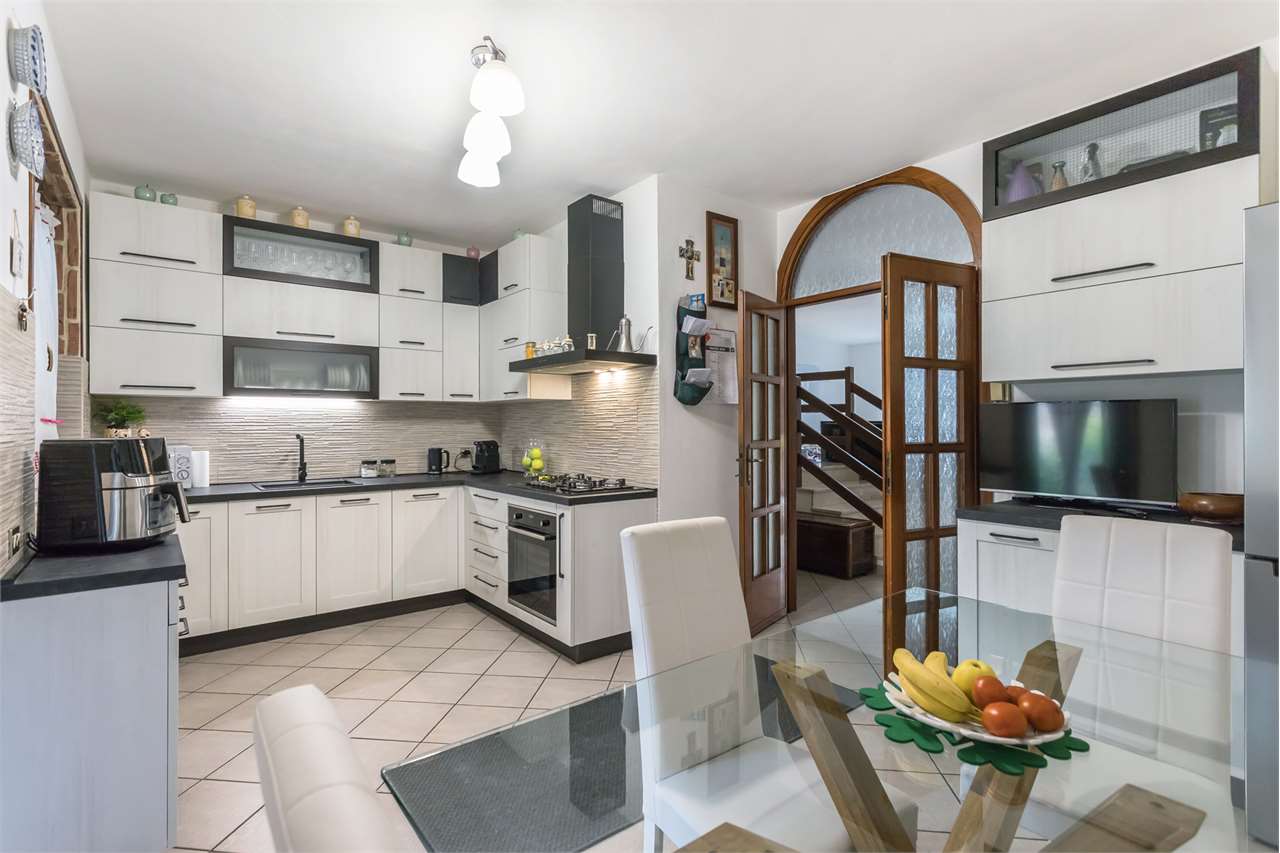 VENDITA Villetta schiera, Basiano, 338.000 Euro